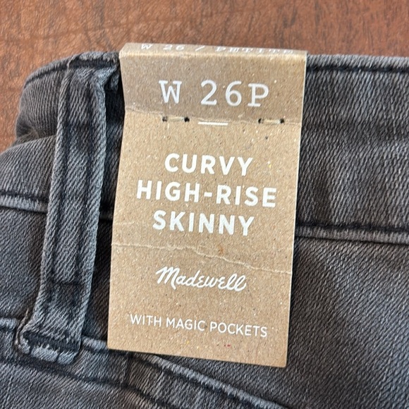 Madewell NWT Curvy High-Rise Skinny Jeans Gray Distressed Raw Hem Size 26 Petite - Picture 7 of 7